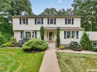 6 Hemlock Lane, Avon, CT 06001