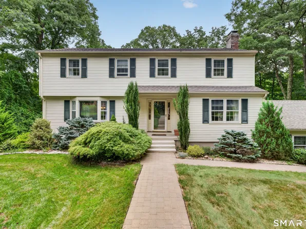 6 Hemlock Lane, Avon, CT 06001