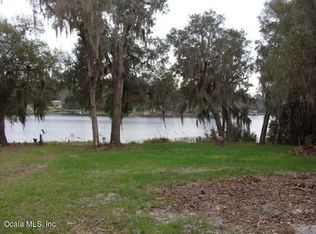 135 Shore Side Way, Hawthorne, FL 32640