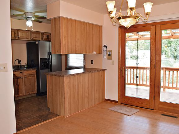 3rd image of 1202 Bel Air Dr