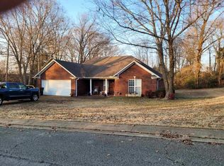 65 Castlegate Dr, Jackson, TN 38305