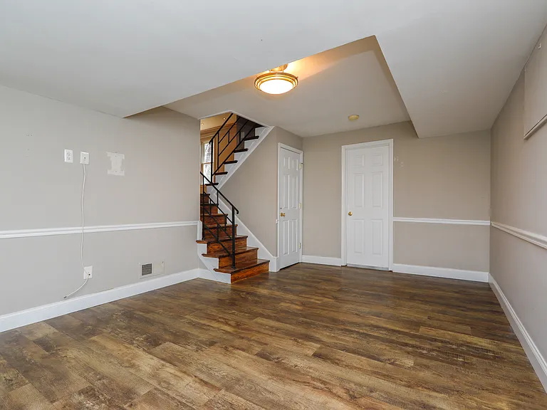 10306 Fleming Ave — Photo 19