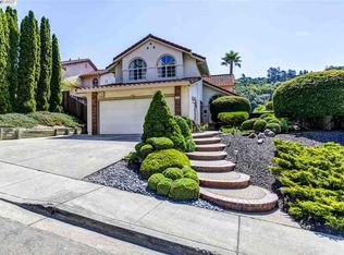 6335 Ridgewood Dr, Castro Valley, CA 94552