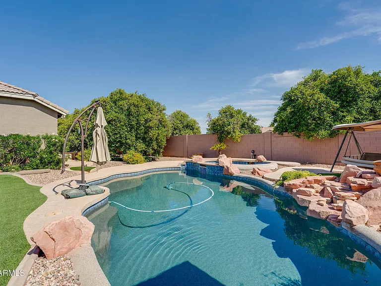 4335 E Fox Cir — Photo 53