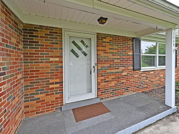 5th image of 5565 Garrett Dr