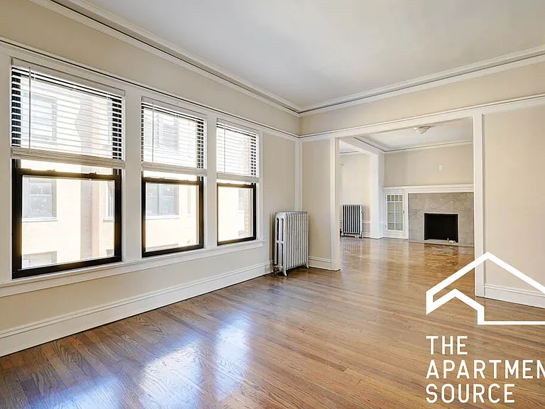 2426 N Sawyer Ave #2E — Photo 6