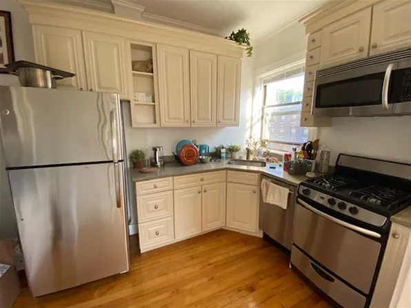 84 Prescott St #41, Cambridge, MA 02138