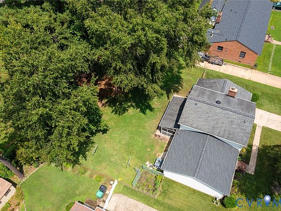 3rd image of 4812 Conduit Rd