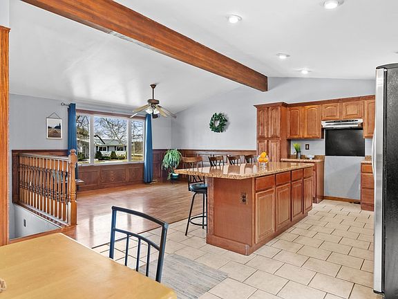 5th image of 937 Cherry Hill Dr