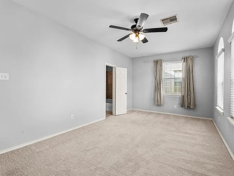 2131 Kemah Village Dr — Photo 27