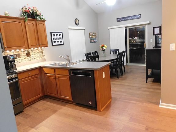 5th image of 20315 Doves Pointe Dr
