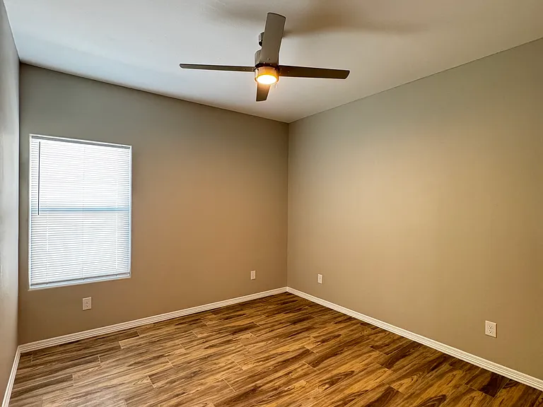 4213 La Vista Ave #4 — Photo 8