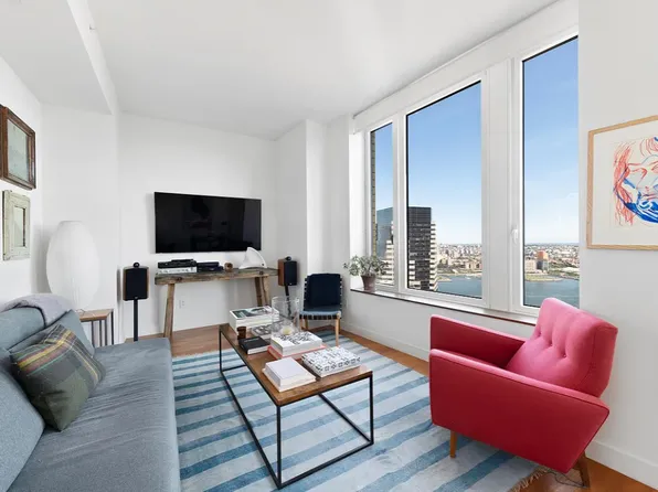 15 William Street image 1 of 7