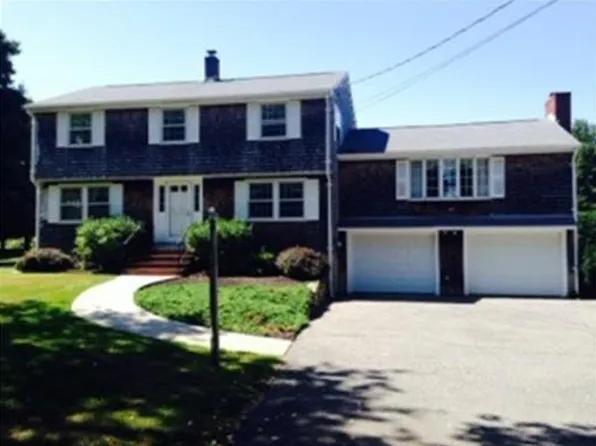 31 Candlewood Rd, Ipswich, MA 01938