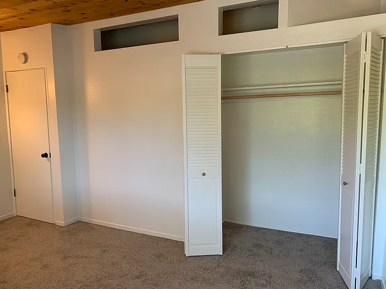 2542 Crescent Ave — Photo 28