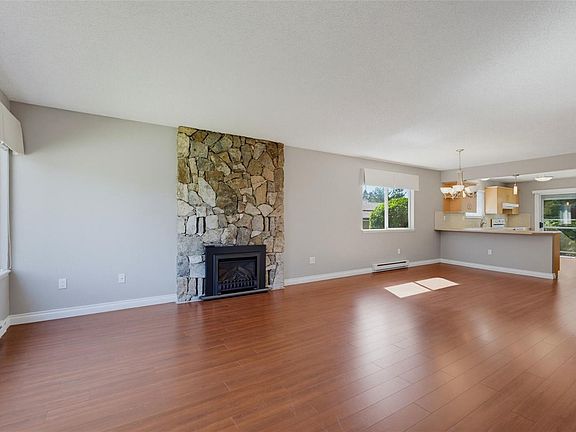 5th image of 723 Miller Ave