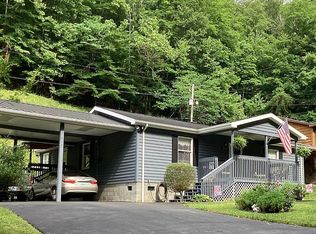 211 Meade Hts, Pikeville, KY 41501