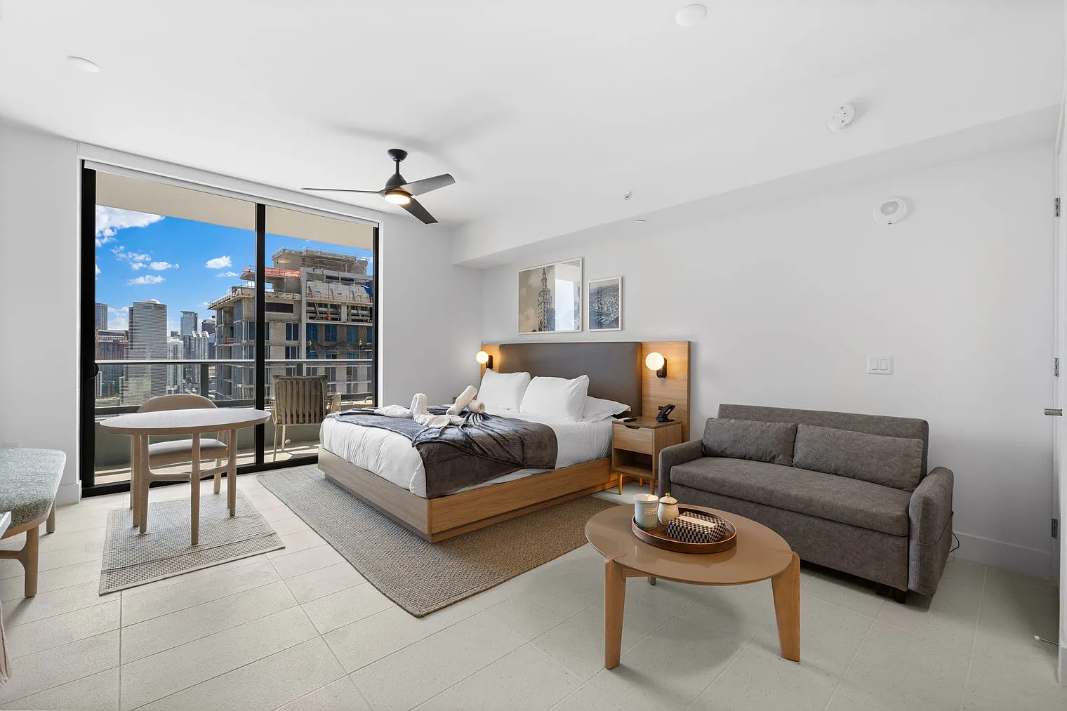 Studio, 1.0 bath, 365 sqft, $2,447 — Photo 4