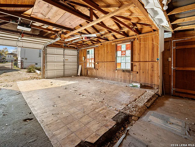 1627 Schley Ave — Photo 26