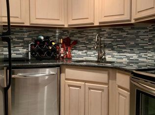 2020 Walnut St APT 28G, Philadelphia, PA 19103