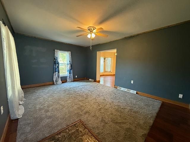 1st image of 306 Long St