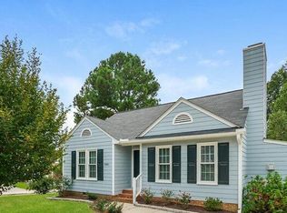 2601 Dermotte Ln, Raleigh, NC 27604