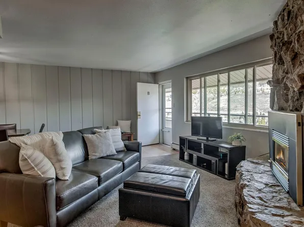 370 E La Bonte St APT B, Dillon, CO 80435
