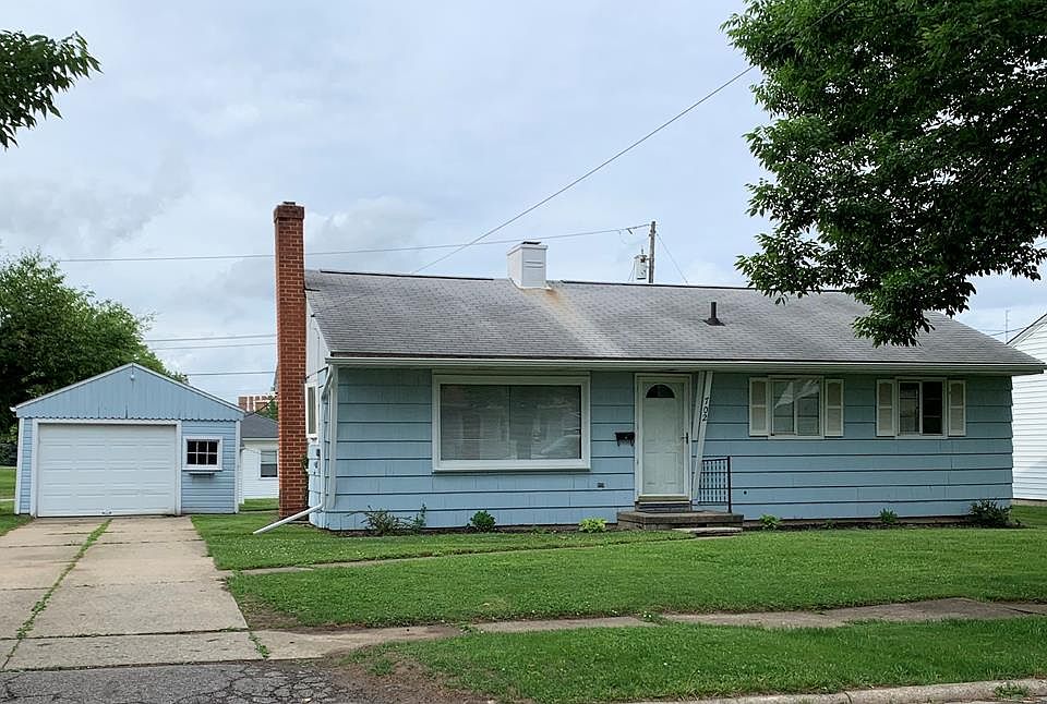 1st image of 702 Bruce Ave