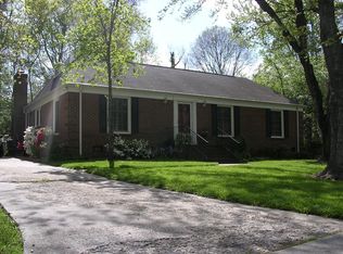 1533 Barberry Ct, Charlotte, NC 28211