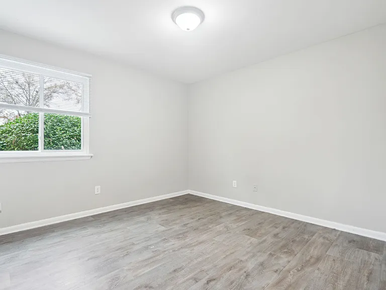 Oak Meadows — Photo 14