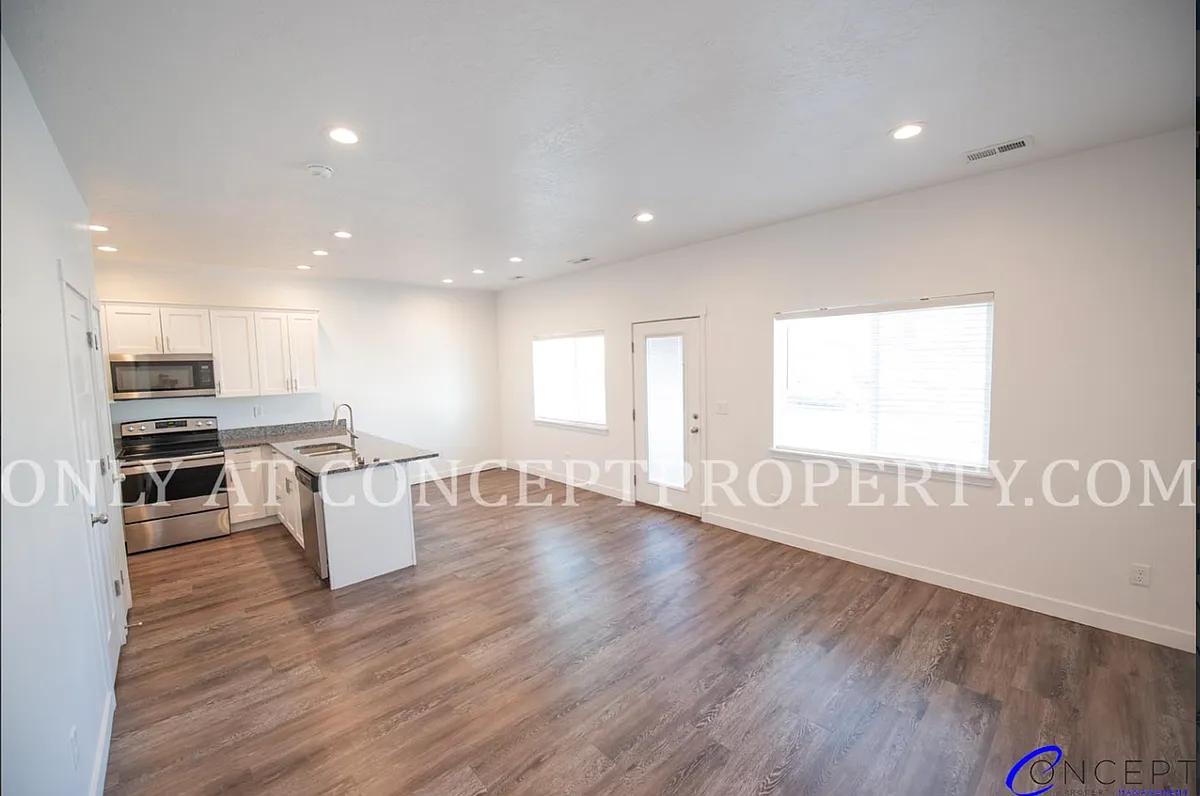 Building Photo - Harvest Pointe Townhomes