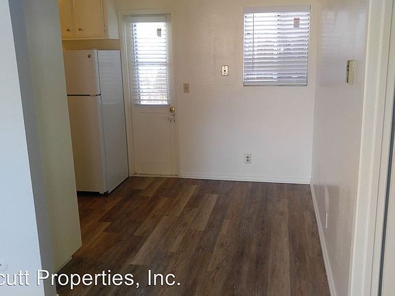 3rd image of 4672 W Point Loma Blvd APT A