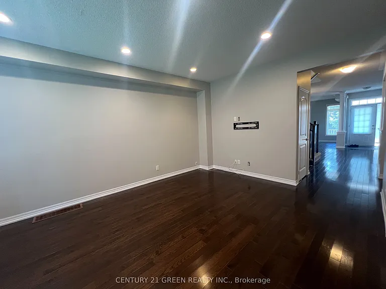 37 Aird Ct — Photo 7