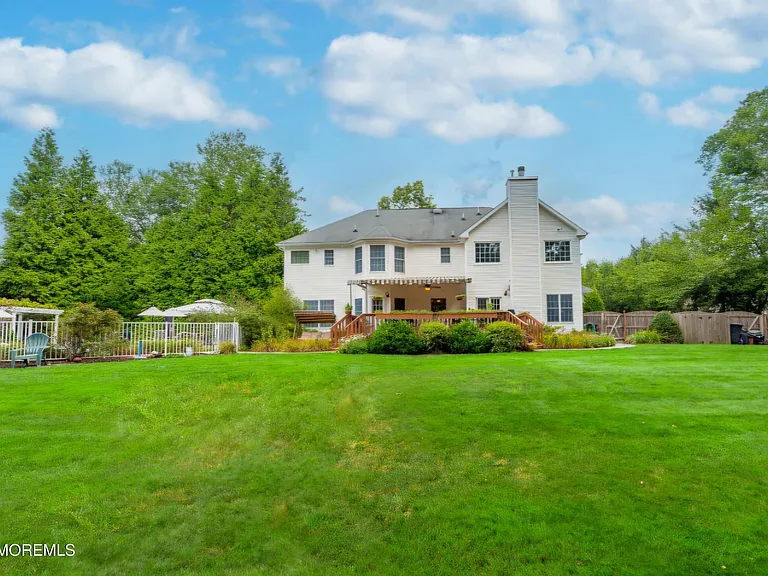 1577 Country Club Ln — Photo 19