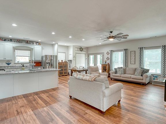 2nd image of 119 Satterfield Pl