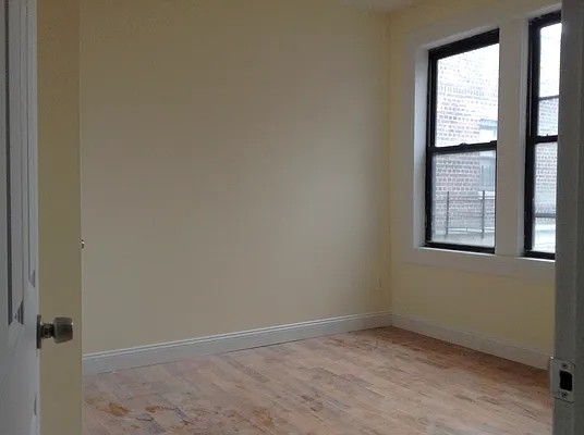 Rented by Uptown Flats LLC | media 22