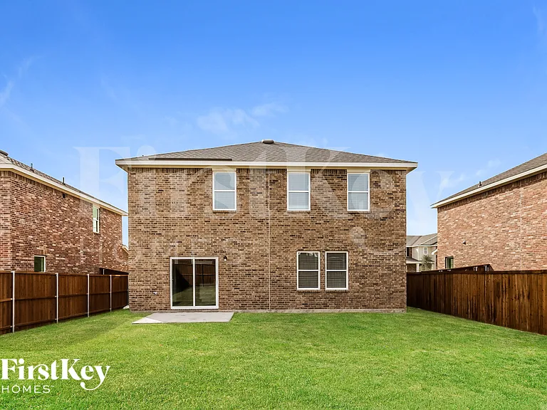 1822 Sandlin Dr — Photo 15