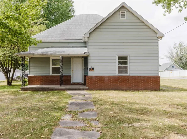 710 N Fair St, Marion, IL 62959