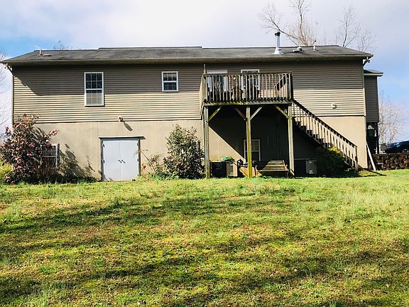 Back view of walkout bsmt