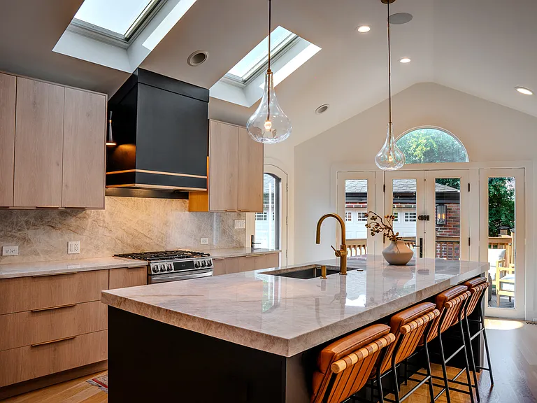 4738 W Pratt Ave — Photo 7