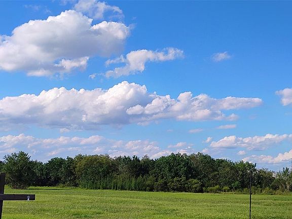 3rd image of 5745 W Port Arthur Rd