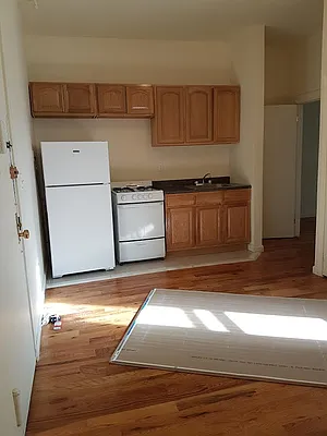 Rented by Lang Realty LLC | media 18