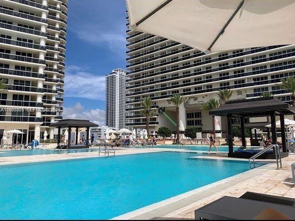 1830 S Ocean Dr APT 2011