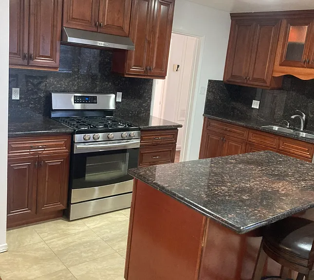 14273 Grammar Pl — Photo 9