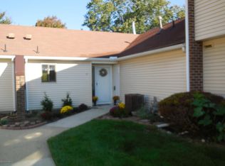 17 Pine Dr, Spring Lake, NJ 07762