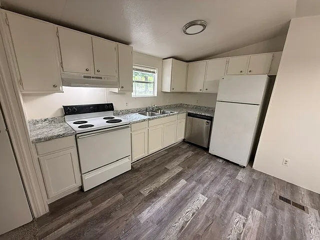 3001 Old Houston Rd #A — Photo 3