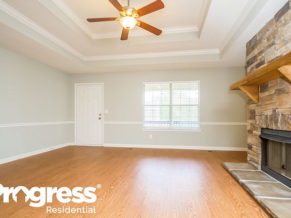 3rd image of 107 Jewell Ave