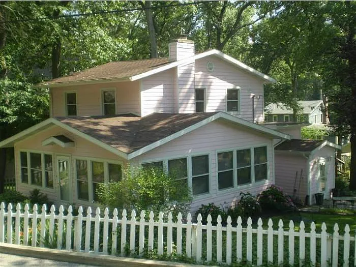 1805 Ridgemoor Dr photo 1