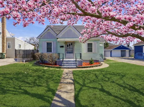 2039 Scott St, Melrose Park, IL 60164