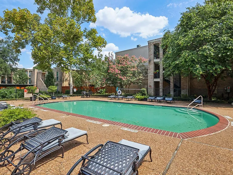 4641 Wild Indigo St #427 — Photo 14